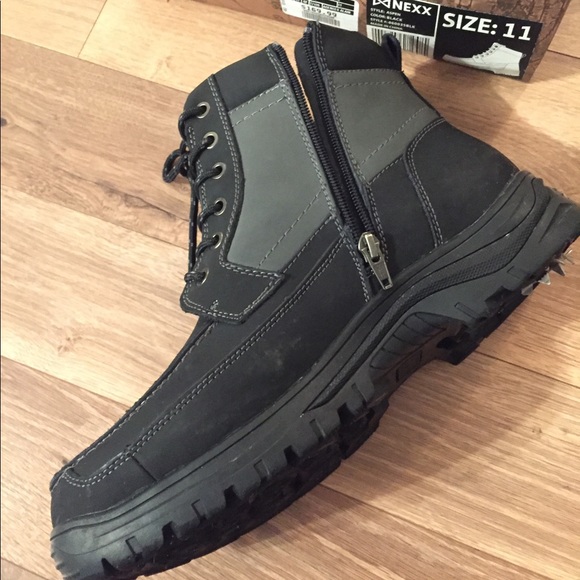 Snow Shoes - Picture 3 of 8